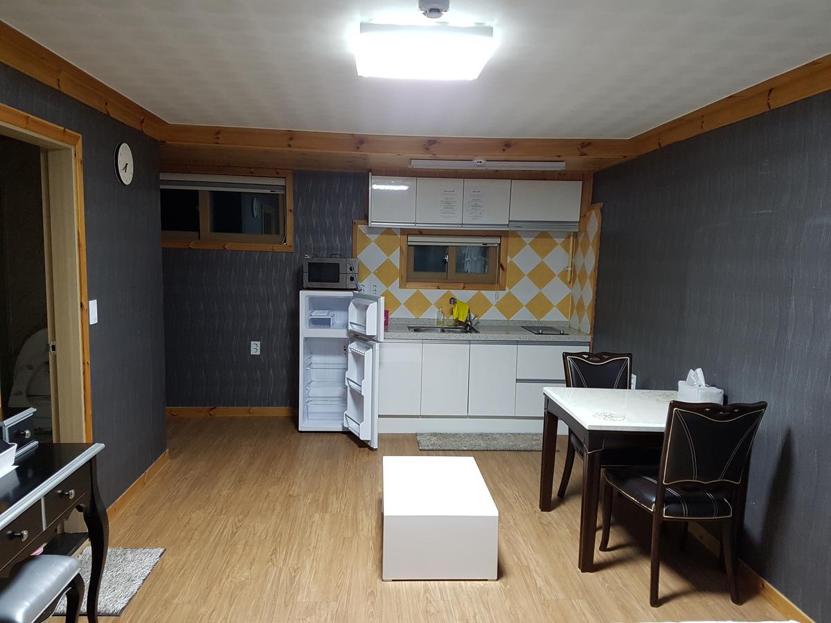 Hannoonebada Pension Каннин Екстер'єр фото